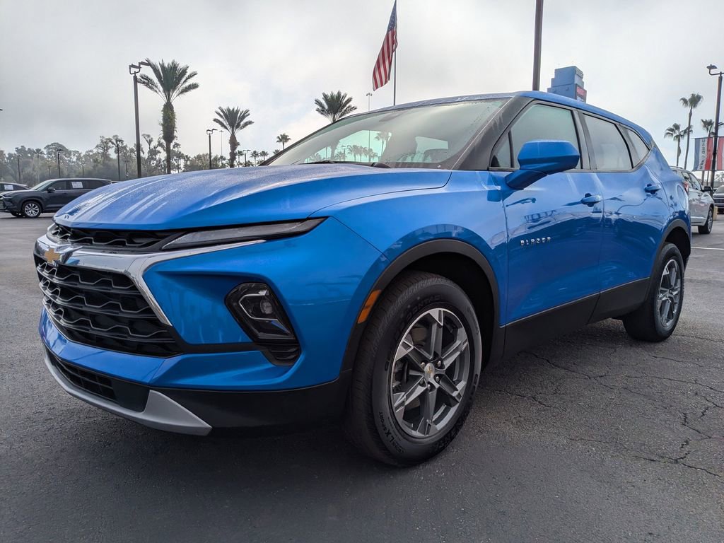 Used 2025 Chevrolet Blazer LT image 8