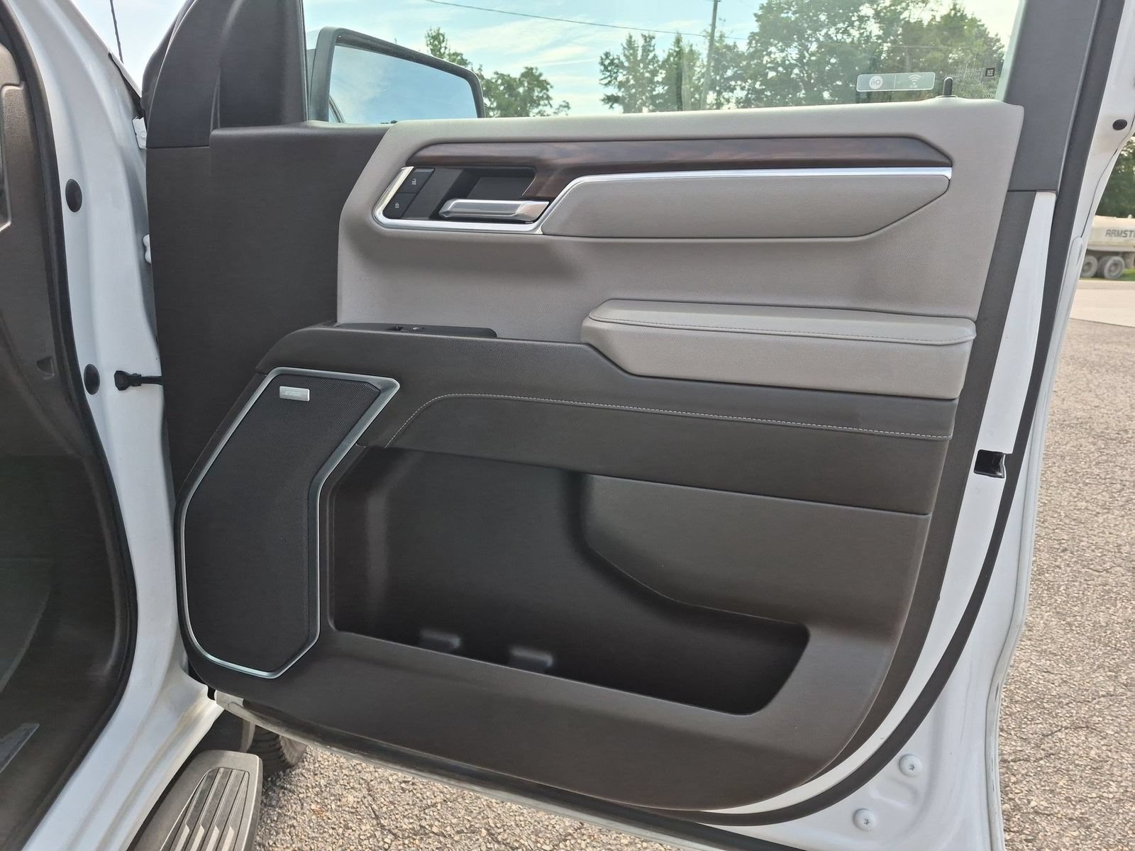 Certified 2023 GMC Sierra 1500 SLT w/ SLT Premium Package AWD/4WD image 29