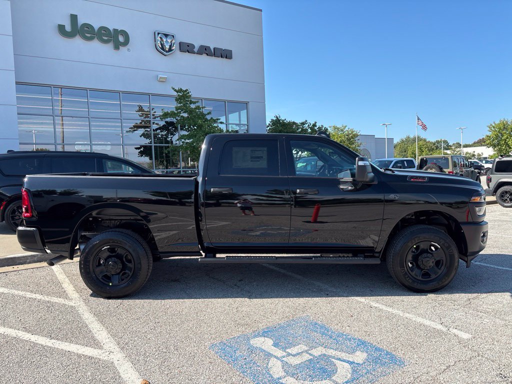 New 2027 RAM 3500 Tradesman AWD/4WD image 13