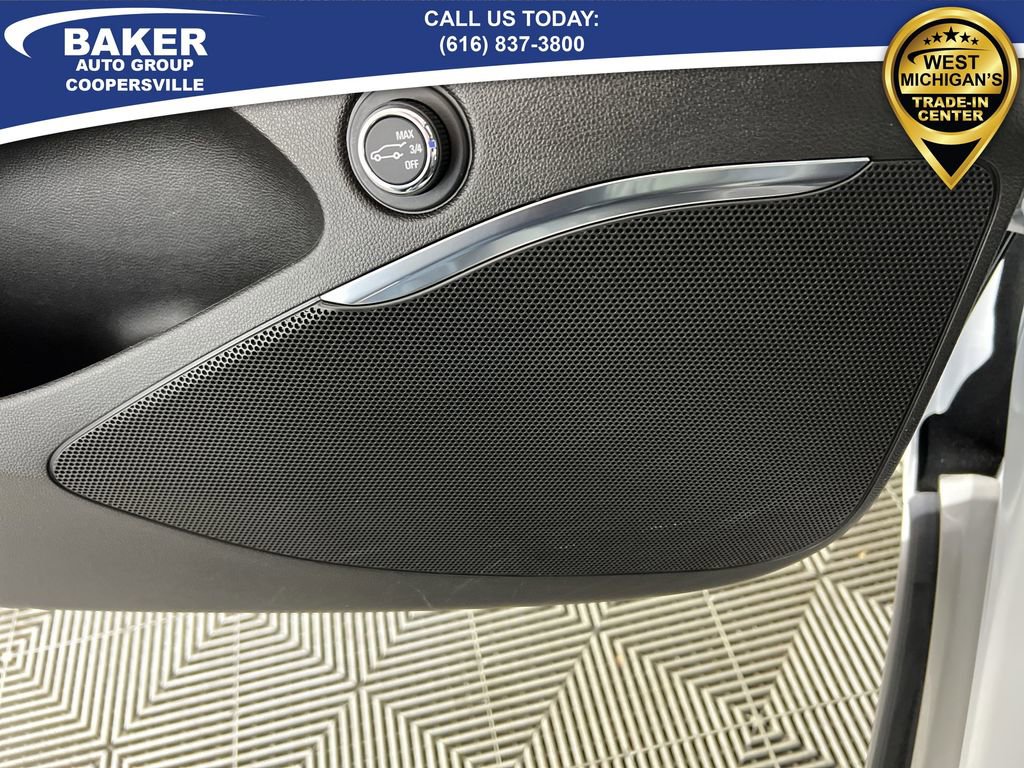 Used 2023 Buick Enclave Essence image 23