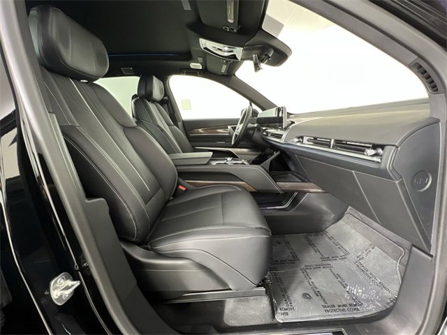 Used 2026 Cadillac Vistiq Luxury image 29