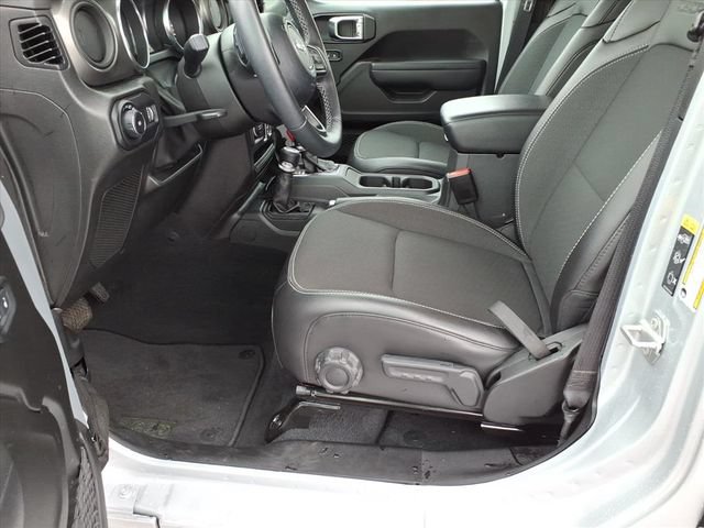 Used 2023 Jeep Wrangler Unlimited Sport AWD/4WD image 13