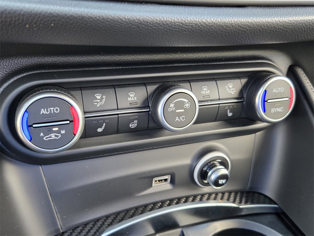 Used 2024 Alfa Romeo Stelvio Quadrifoglio image 20