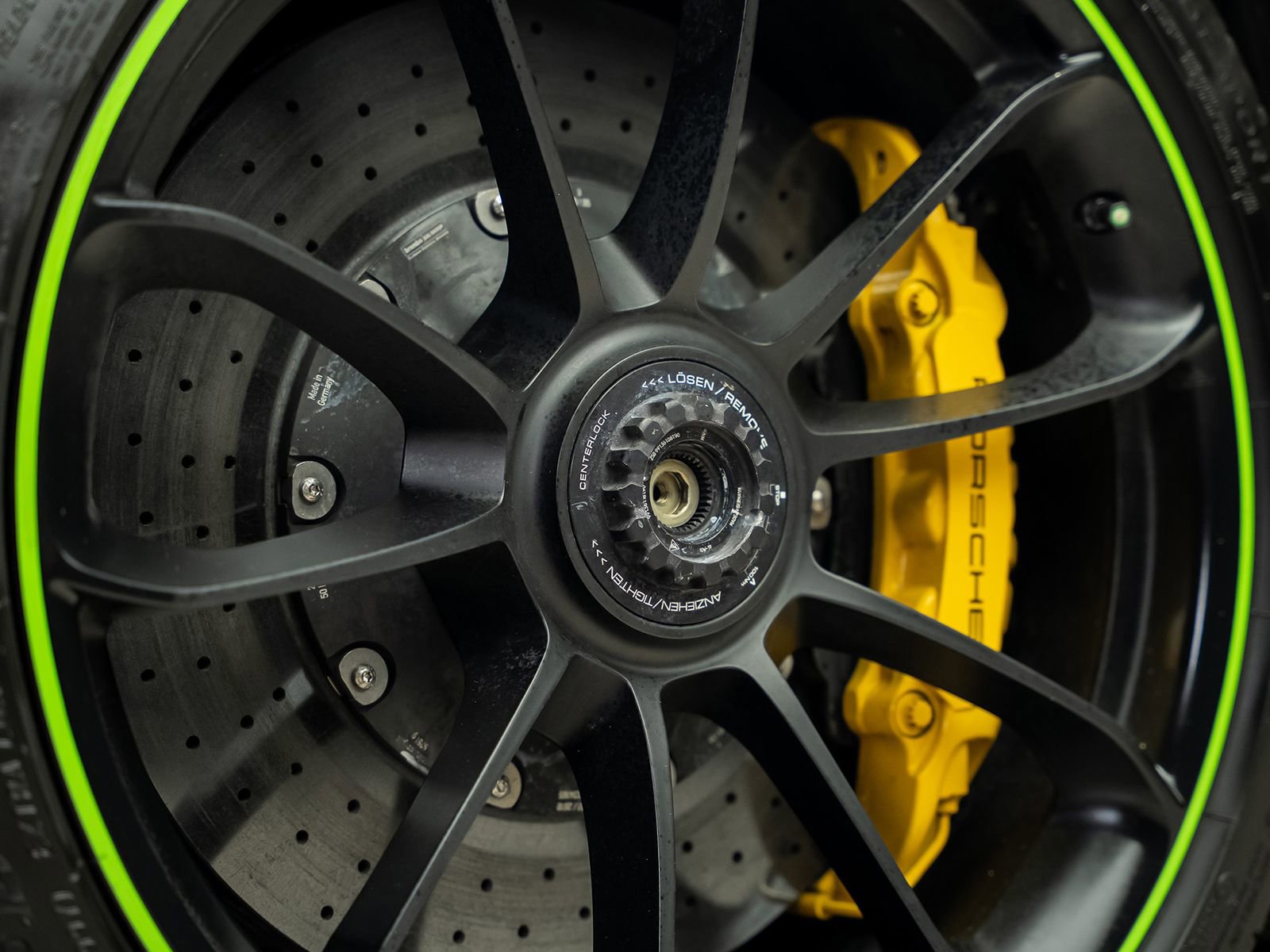 Used 2019 Porsche 911 GT3 RS RWD image 6