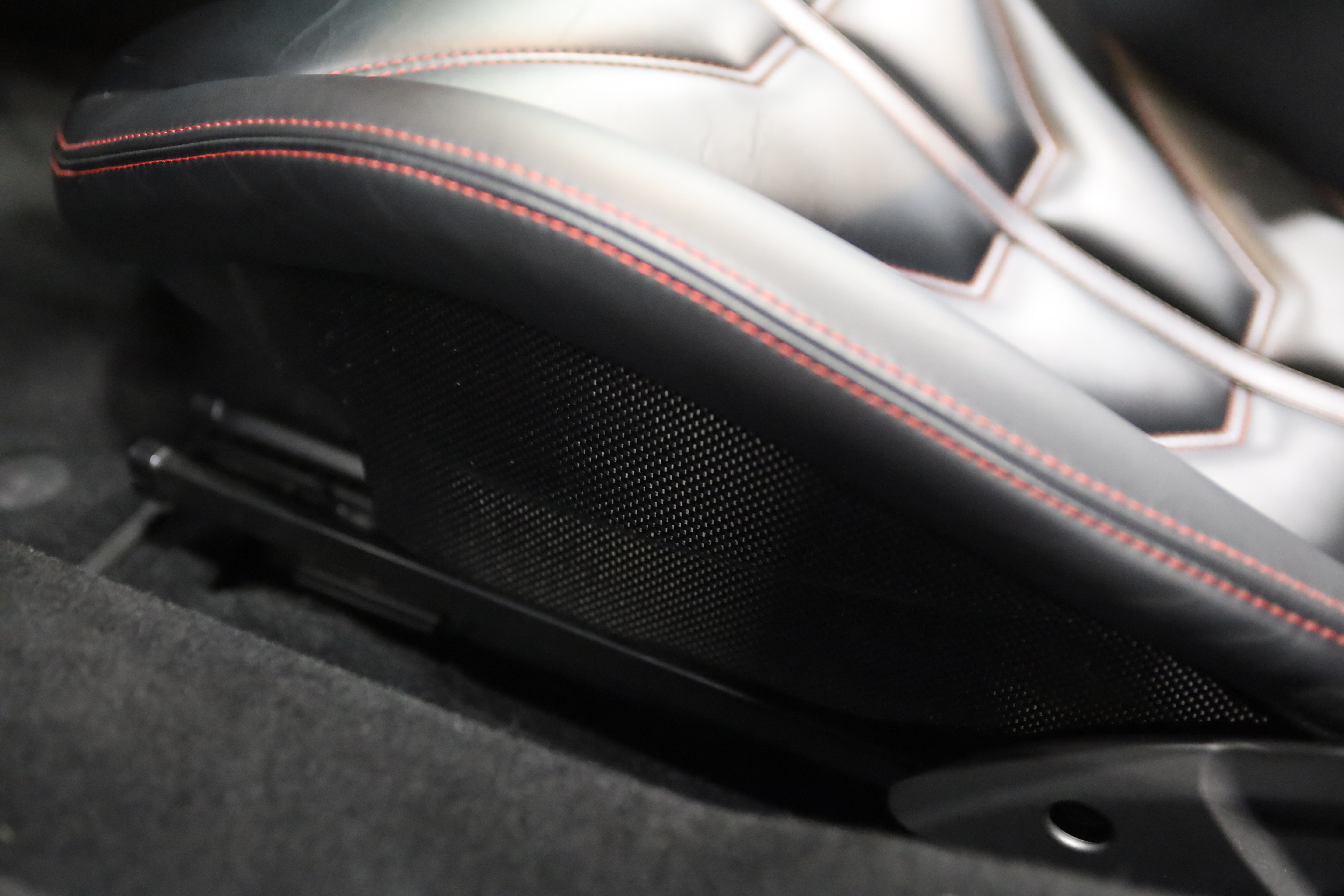 Used 2016 Ferrari 488 GTB RWD image 18