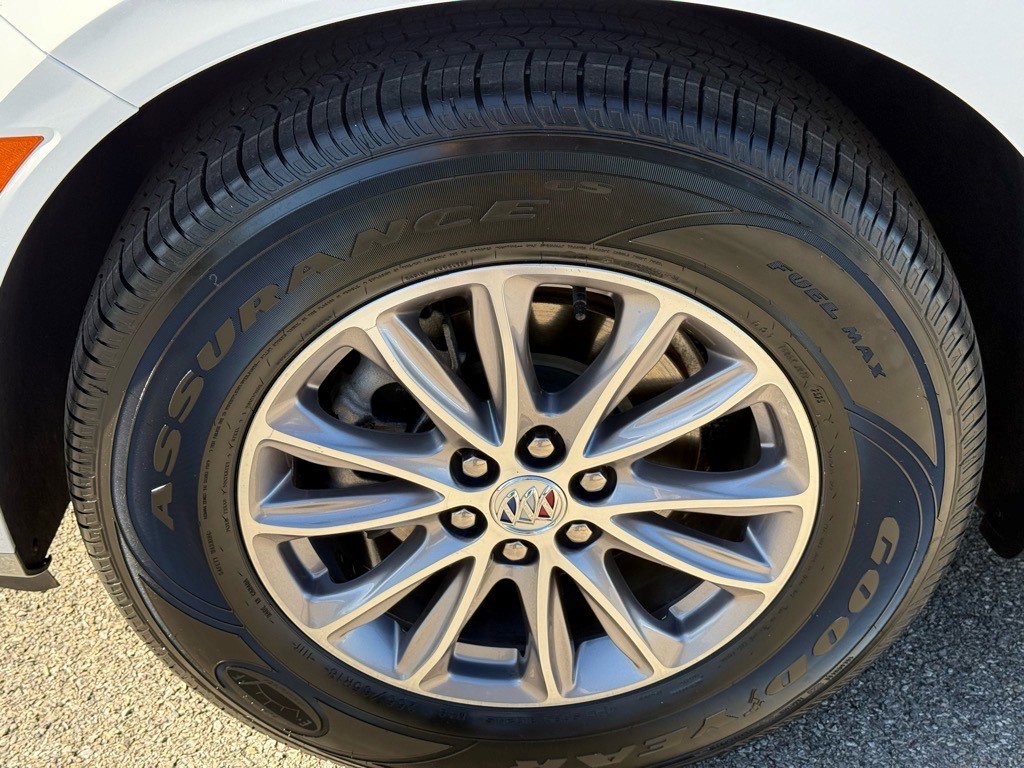 Certified 2024 Buick Enclave Premium image 11