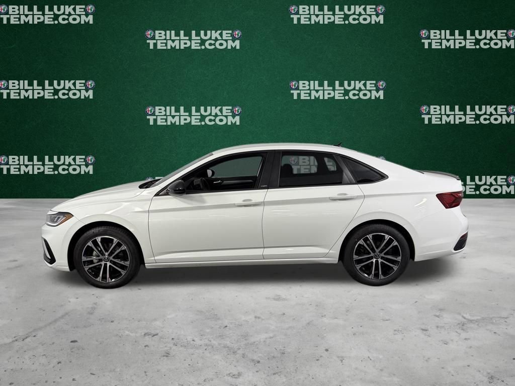 Used 2025 Volkswagen Jetta Sport image 8