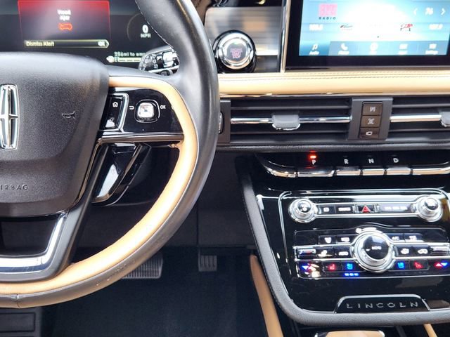 Used 2021 Lincoln Corsair Reserve w/ Equipment Group 201A image 25