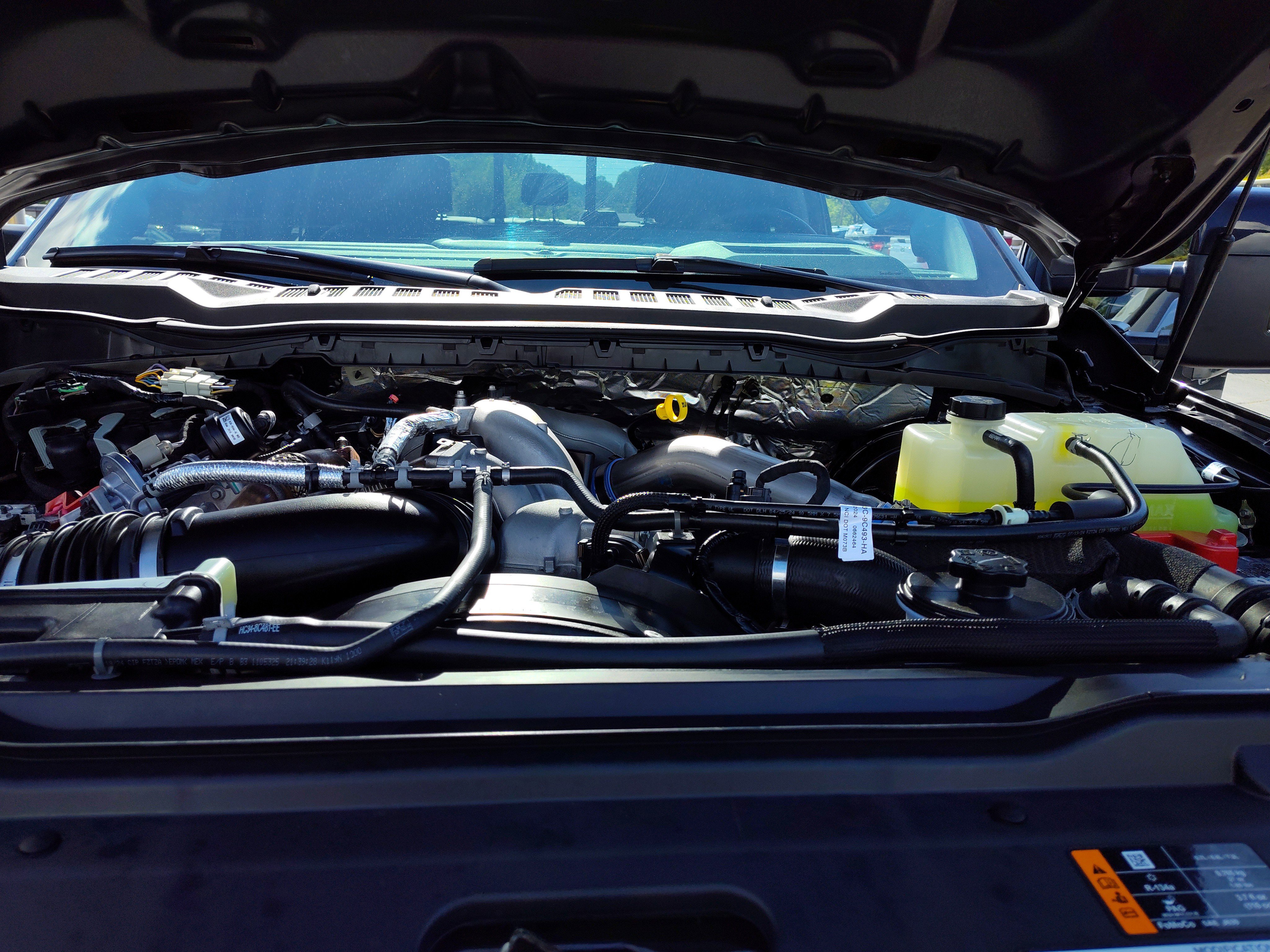 Used 2024 Ford F250 Lariat w/ Lariat Ultimate Package image 47