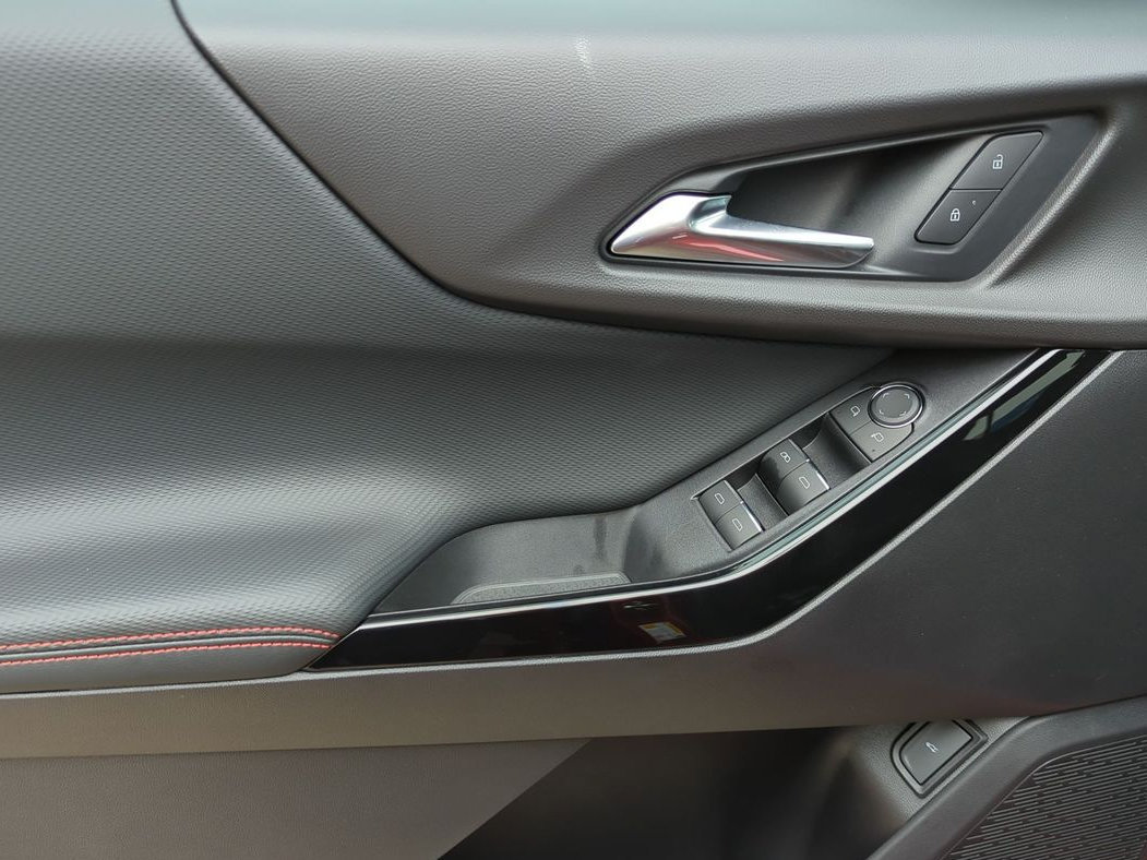 New 2027 Chevrolet Equinox RS FWD image 19