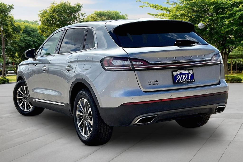 Used 2021 Lincoln Nautilus Reserve FWD image 2