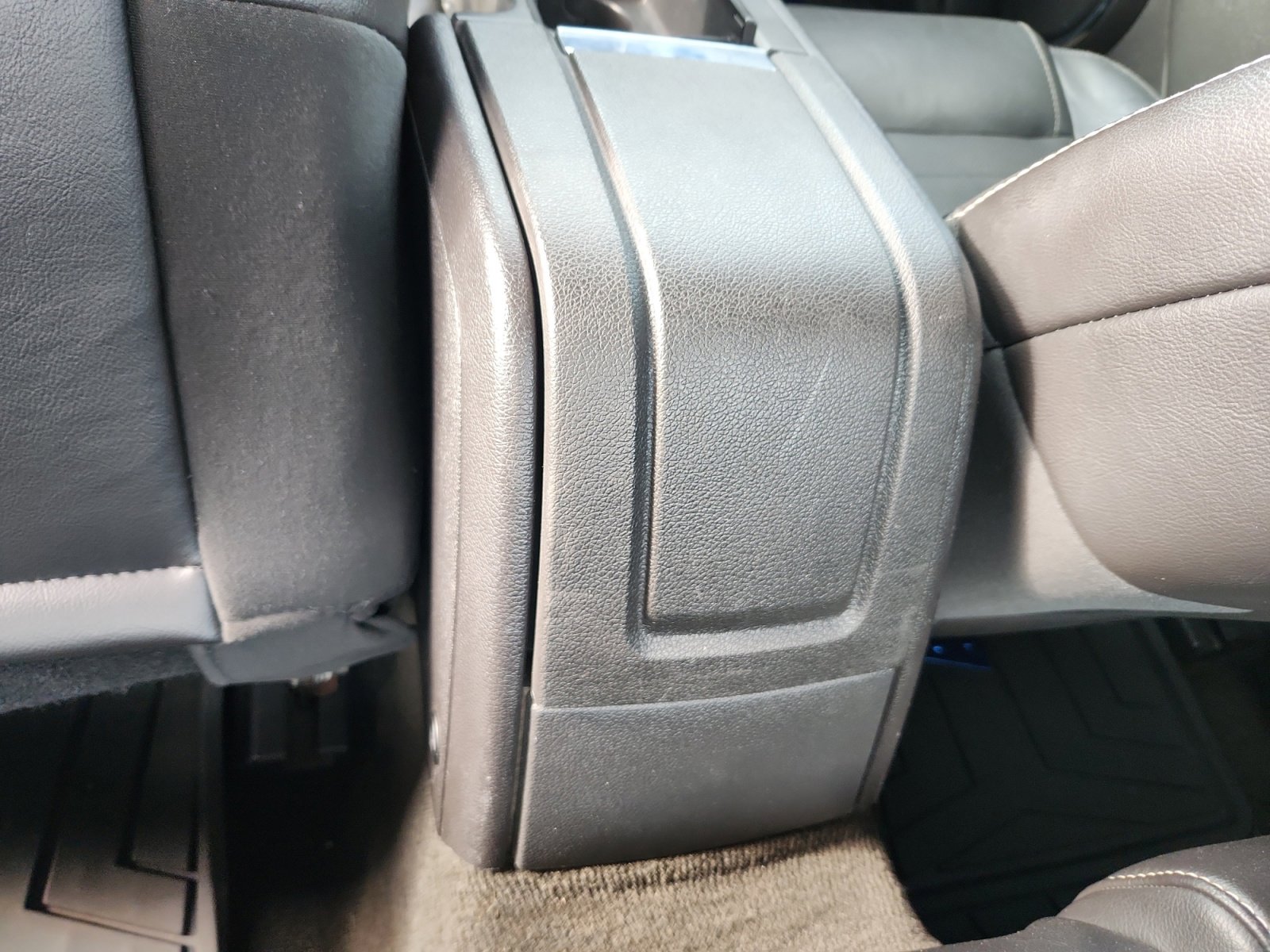 Used 2014 Ford Mustang GT Premium image 32