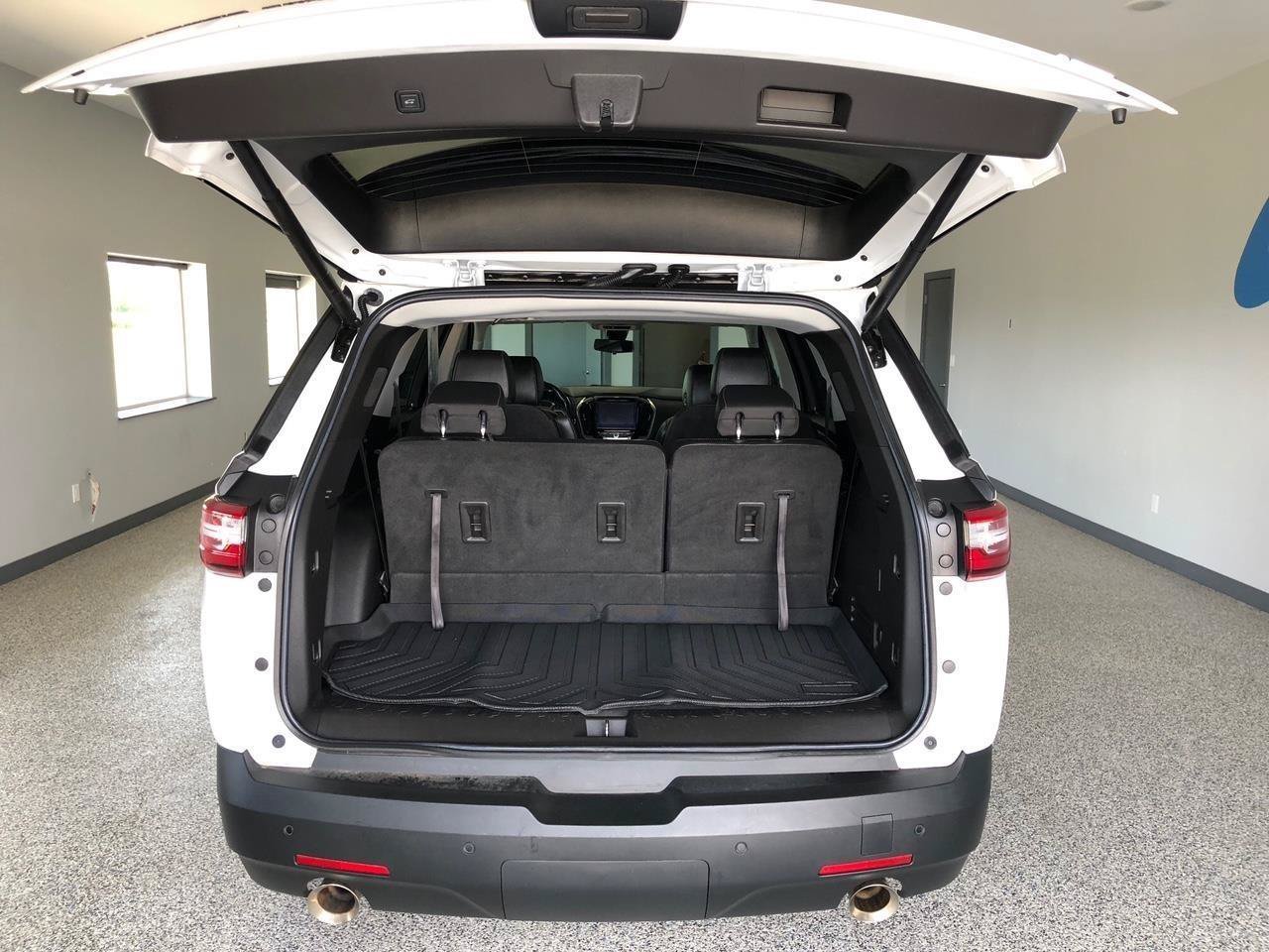 Used 2021 Chevrolet Traverse RS AWD/4WD image 10
