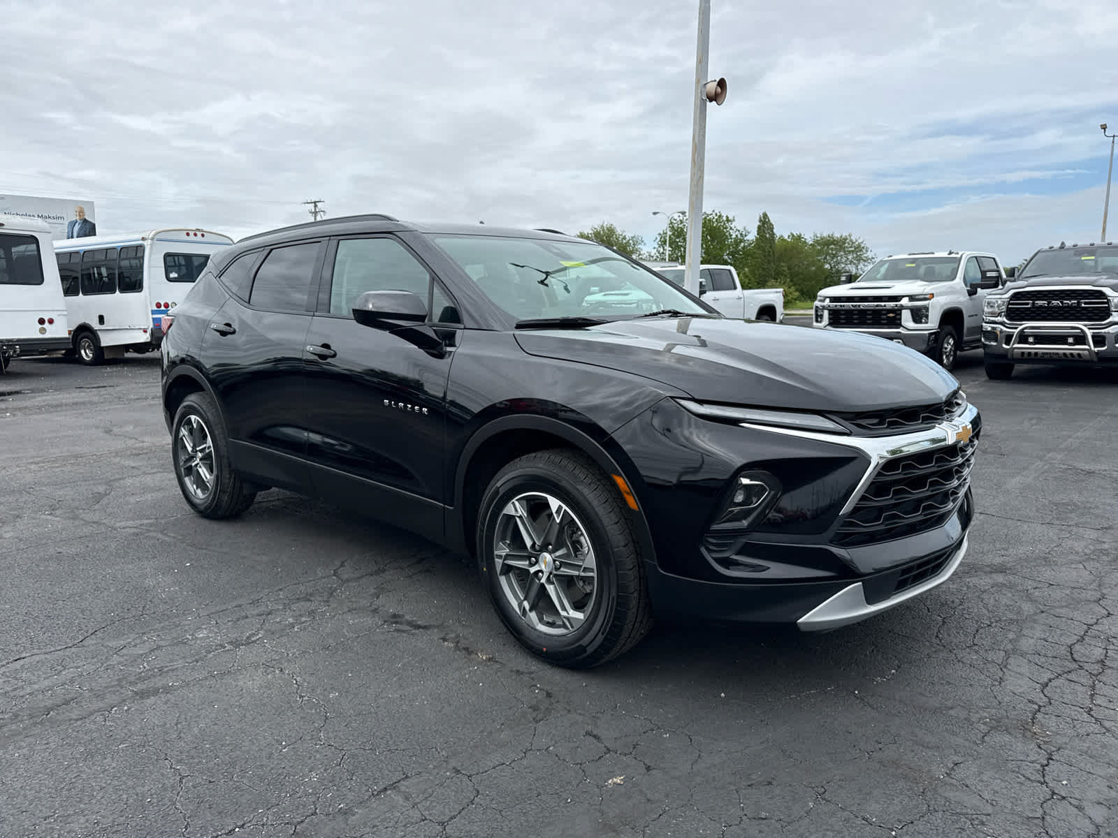 Certified 2025 Chevrolet Blazer LT w/ Convenience Package FWD image 7