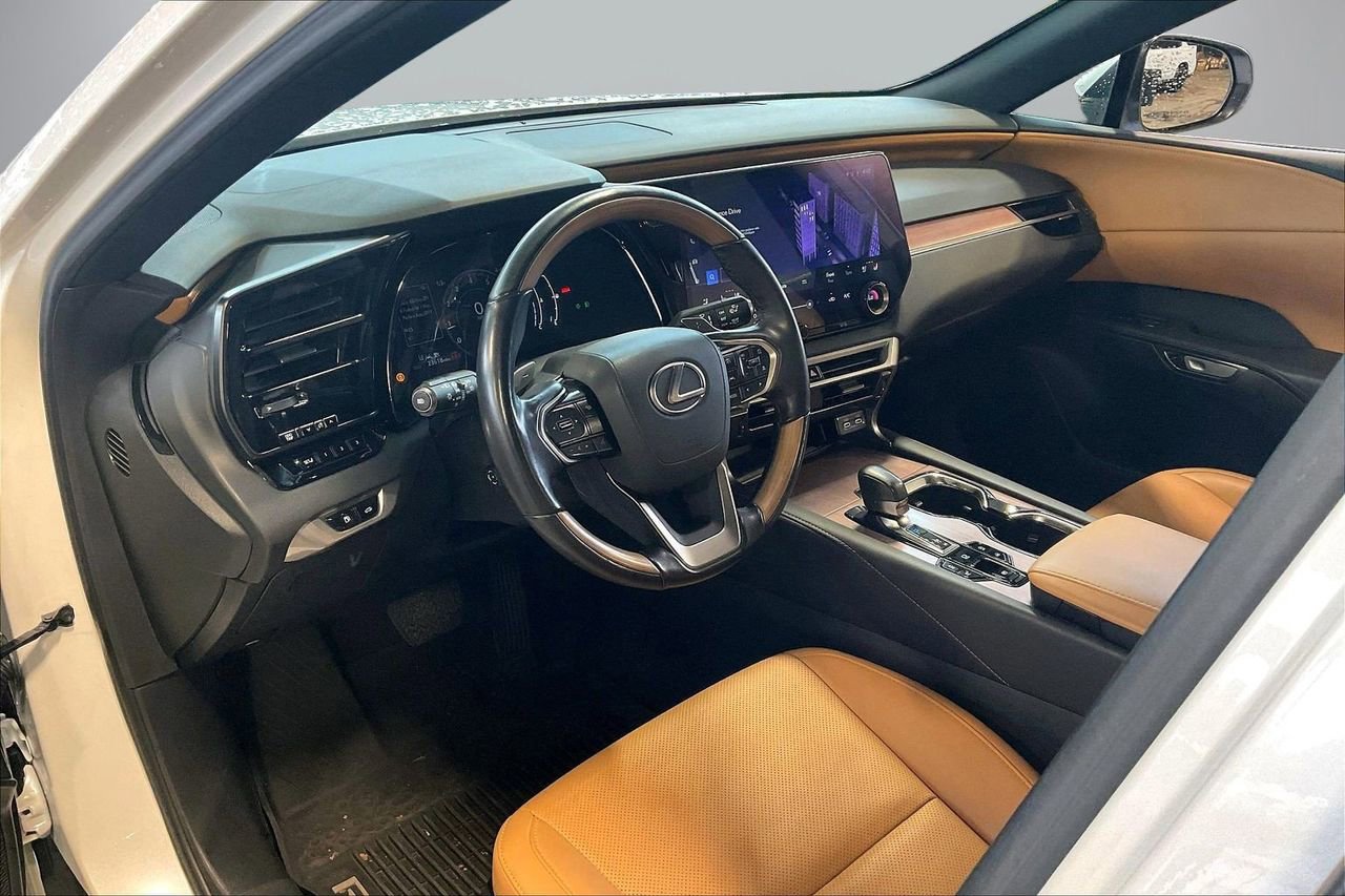 Used 2023 Lexus RX 350 Premium w/ Accessory Package image 21