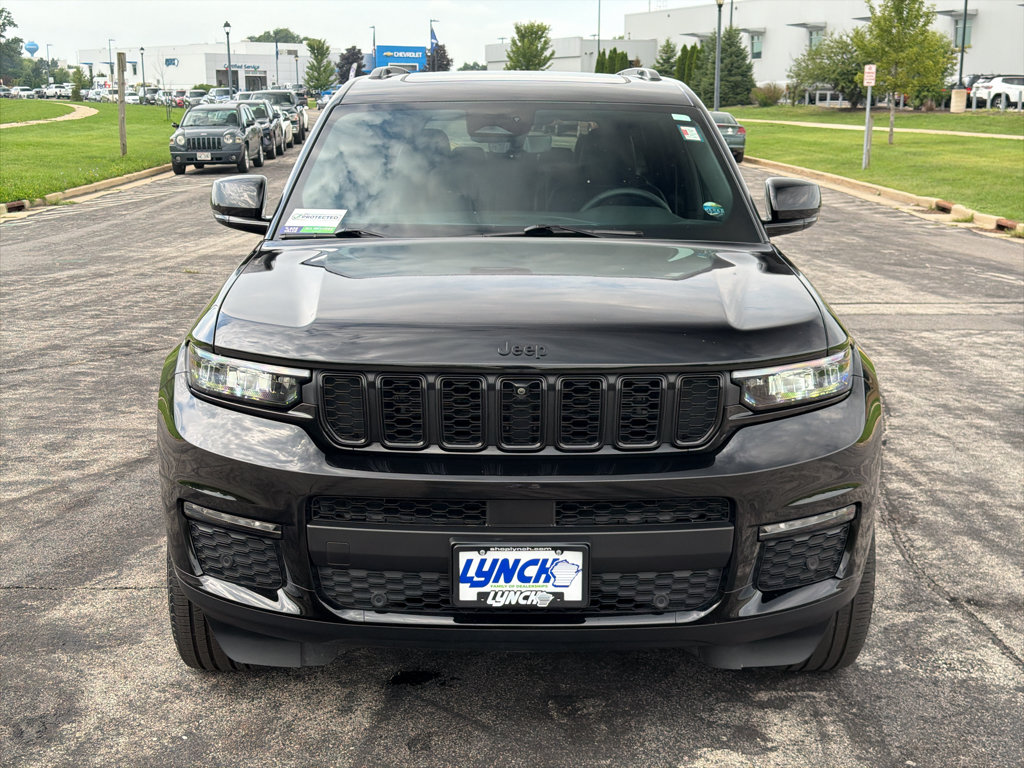 Used 2025 Jeep Grand Cherokee L Limited w/ Luxury Tech Group II AWD/4WD image 7