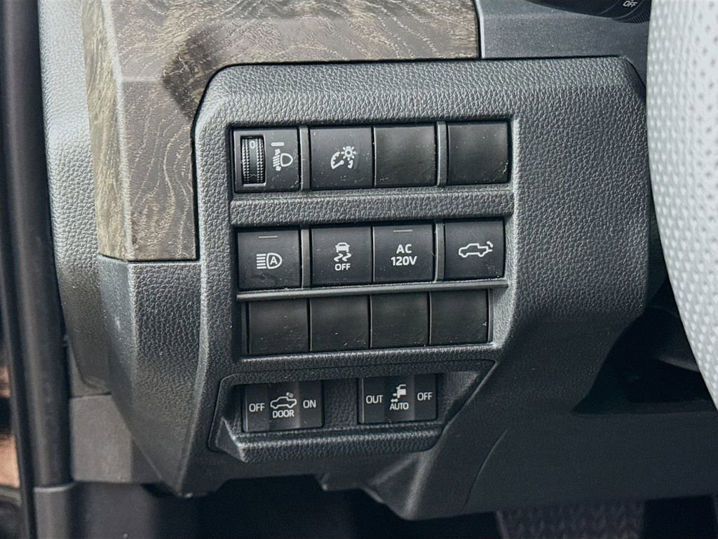 Certified 2024 Toyota Tacoma Limited w/ Limited Package (LT) AWD/4WD image 10