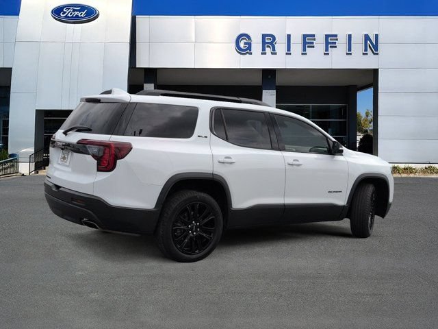 Used 2023 GMC Acadia SLE w/ Driver Convenience Package FWD image 4