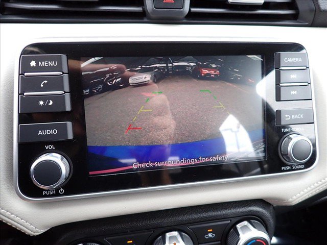 Used 2020 Nissan Versa SV FWD image 19