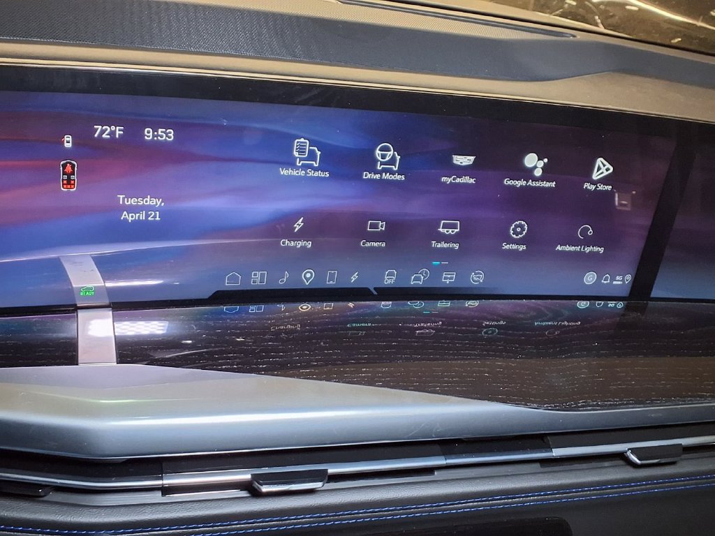 New 2026 Cadillac Escalade IQL Luxury AWD/4WD image 18