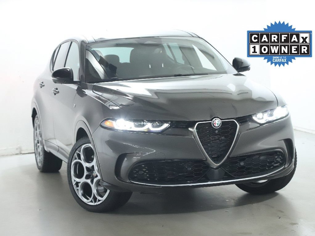 Used 2024 Alfa Romeo Tonale Ti w/ Active Assist Package AWD/4WD image 2