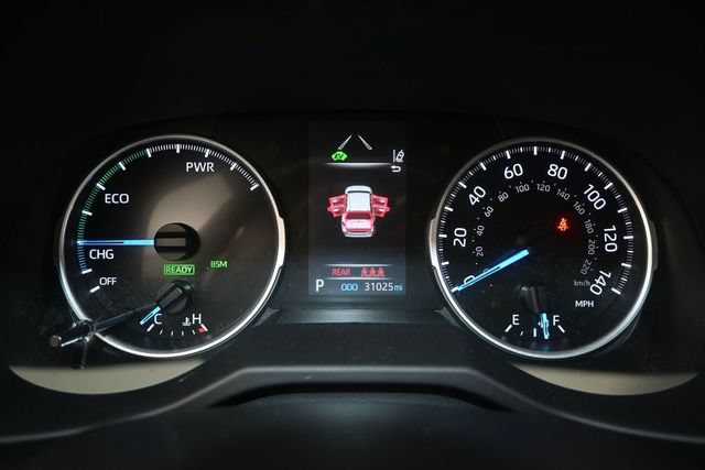 Used 2022 Toyota RAV4 XLE Premium AWD/4WD image 8