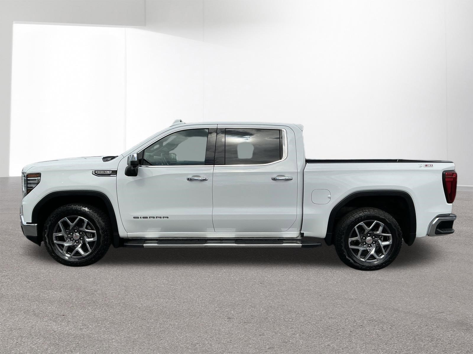 Used 2024 GMC Sierra 1500 SLT w/ SLT Premium Plus Package AWD/4WD image 6
