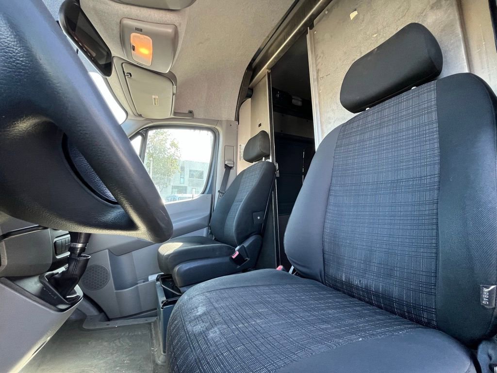 Used 2018 Mercedes-Benz Sprinter 2500 image 14