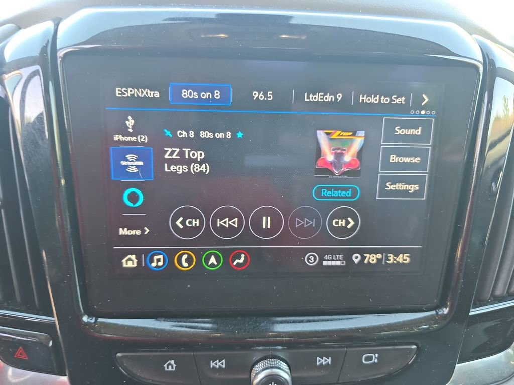 Used 2020 Chevrolet Traverse LT w/ LT Premium Package image 24