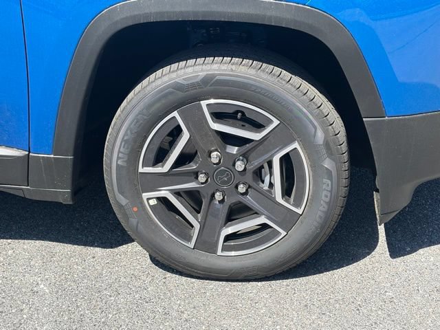 New 2026 Jeep Cherokee Laredo AWD/4WD image 11