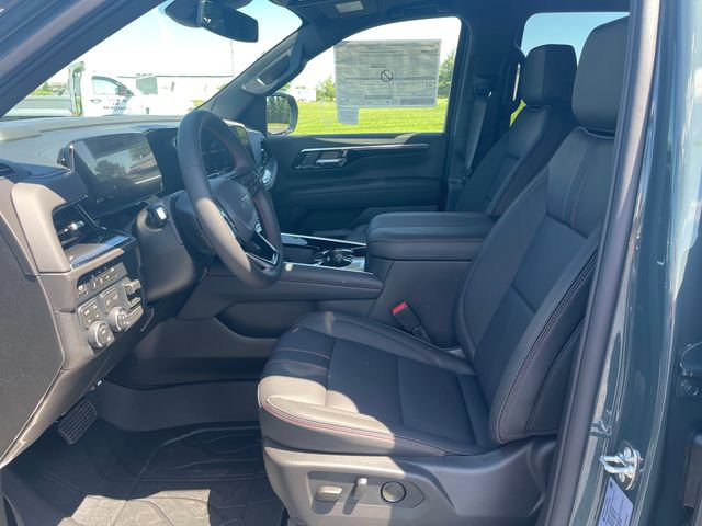 New 2026 Chevrolet Suburban RST w/ Comfort Package AWD/4WD image 10