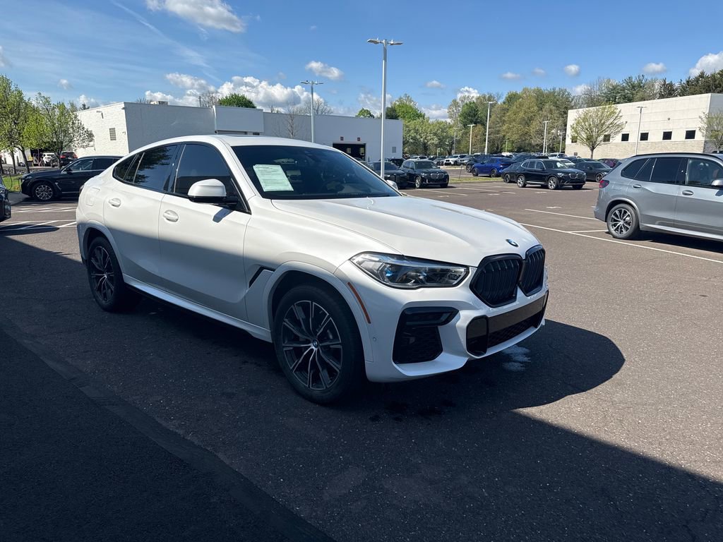 Used 2022 BMW X6 xDrive40i w/ Executive Package image 7