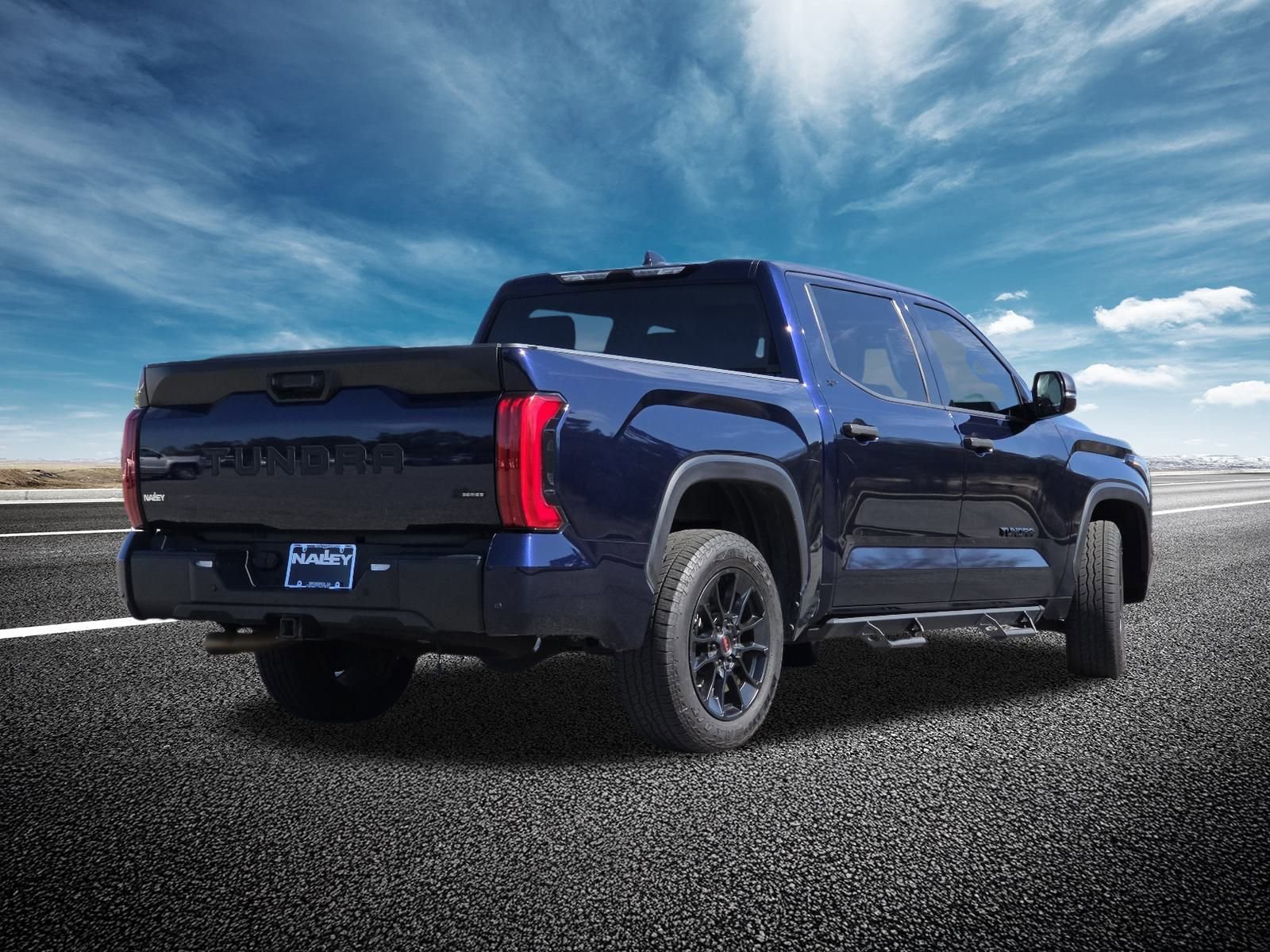 Used 2022 Toyota Tundra SR5 w/ Convenience Package image 18