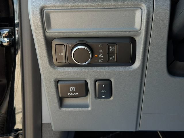Used 2025 Ford F150 Lightning XLT AWD/4WD image 45