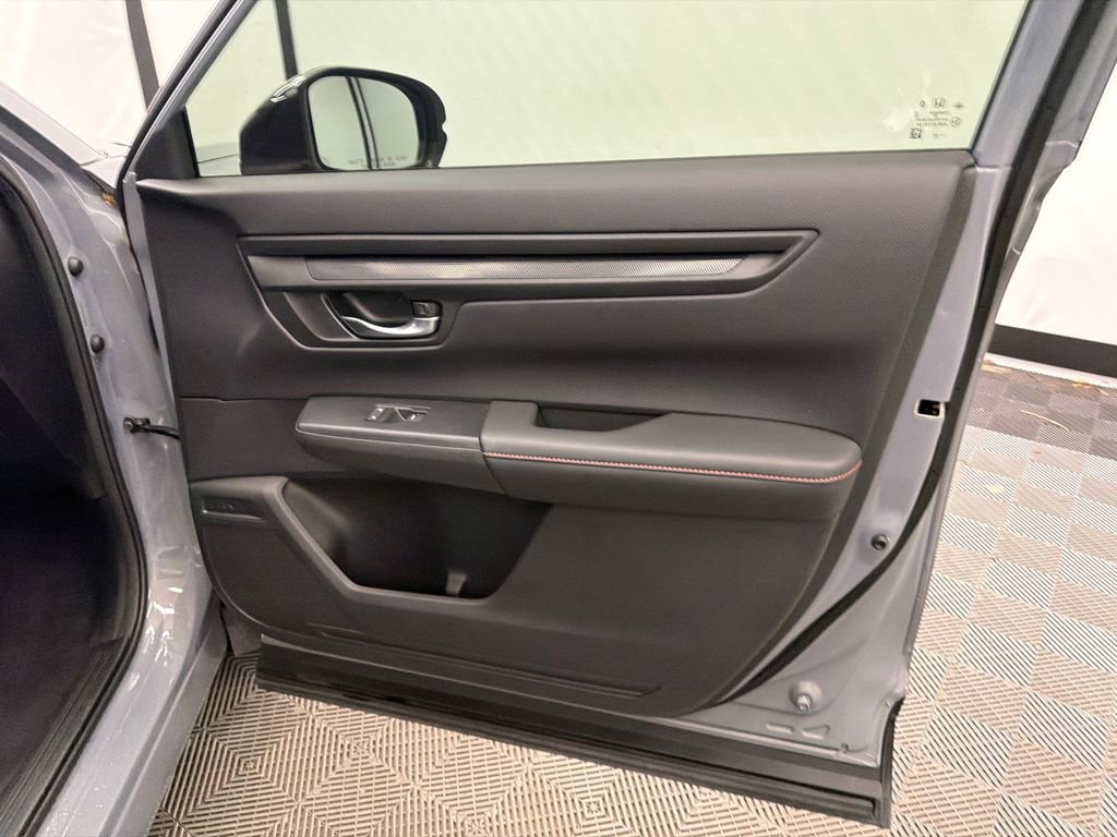 Used 2023 Honda CR-V Sport image 15