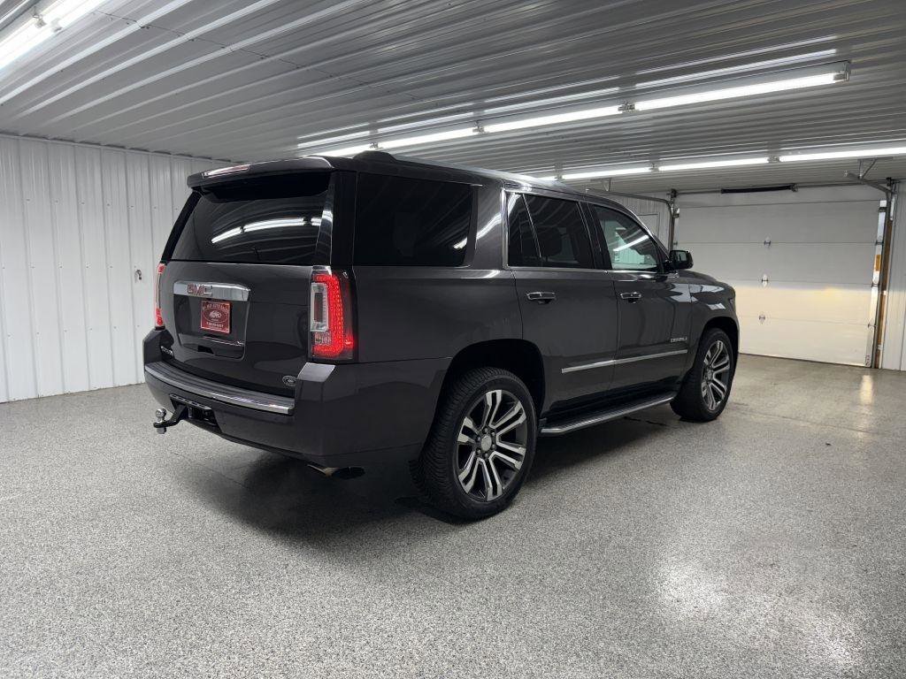 Used 2017 GMC Yukon Denali w/ Open Road Package AWD/4WD image 5