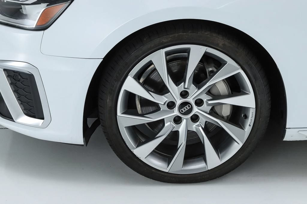 Used 2023 Audi A4 2.0T Premium Plus w/ Premium Plus Package AWD/4WD image 9
