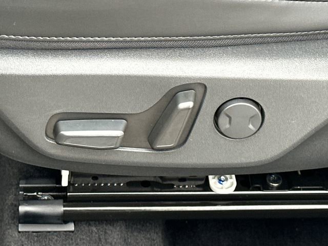 Used 2024 Kia Niro EX Touring image 42