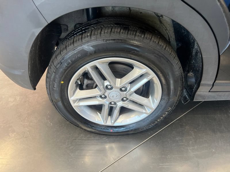 Used 2023 Hyundai Kona SE AWD/4WD image 9