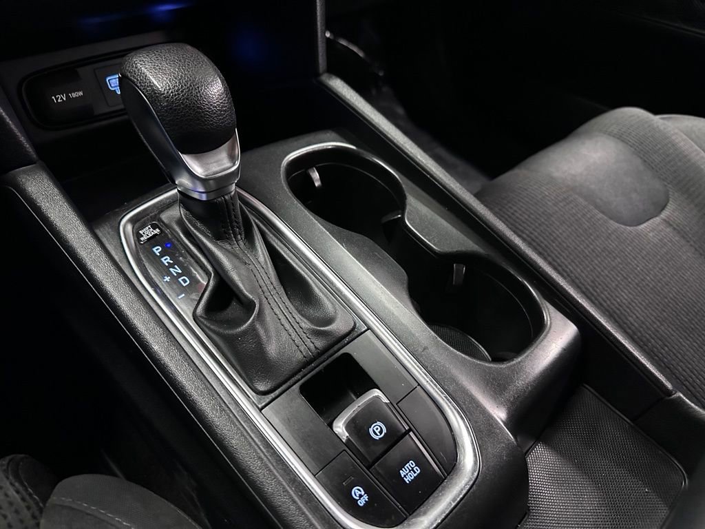 Used 2020 Hyundai Santa Fe SE image 23