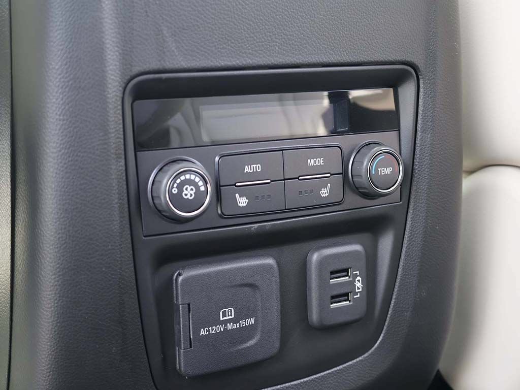 Used 2023 Buick Enclave Premium w/ Experience Buick Package FWD image 63