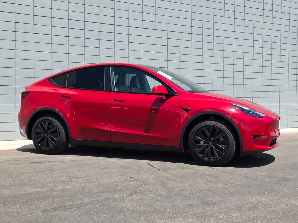 Used 2022 Tesla Model Y Long Range AWD/4WD image 7