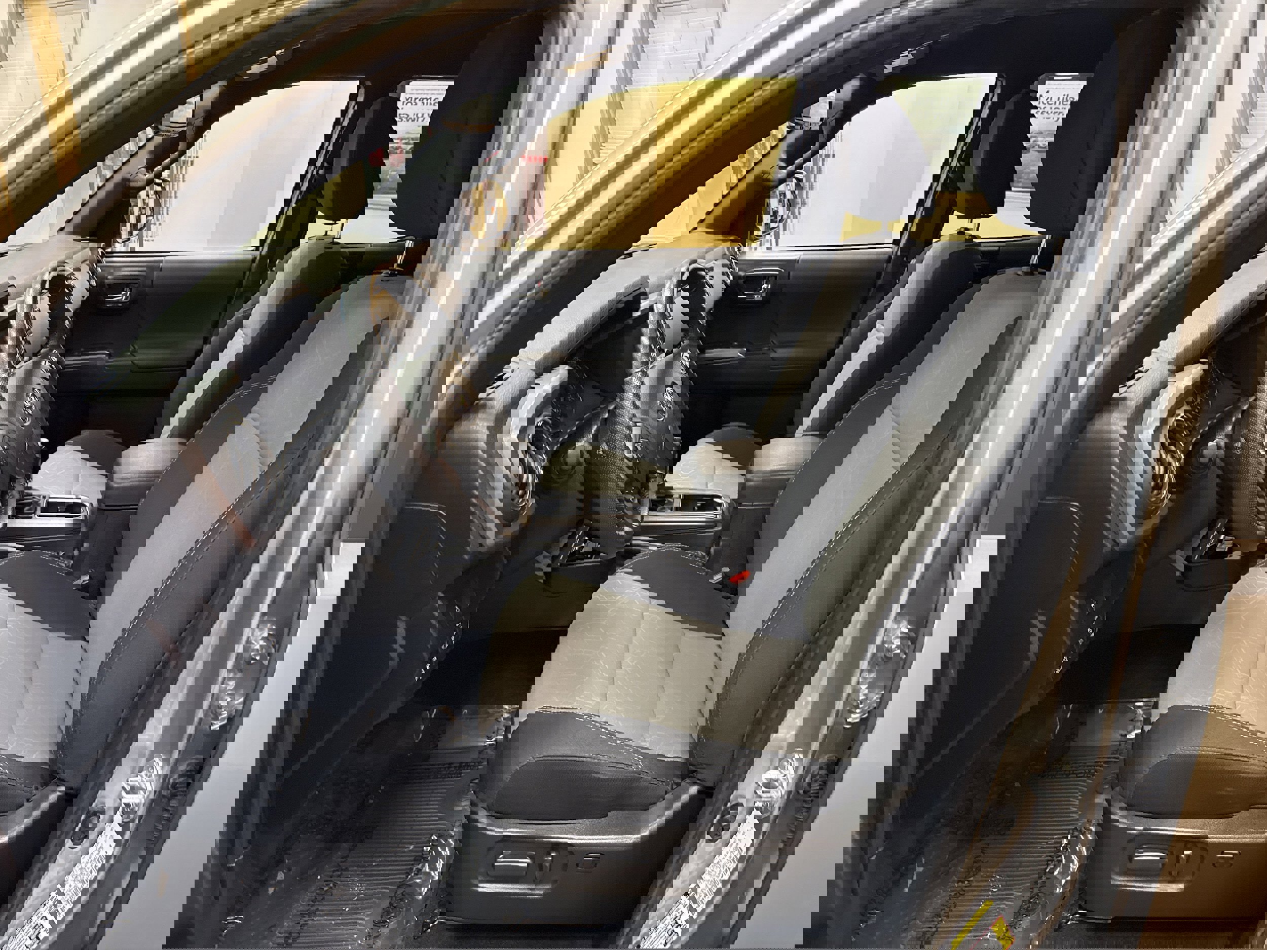 Used 2023 Toyota Tacoma TRD Sport image 16