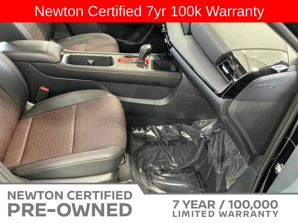 Used 2026 Nissan Kicks SR w/ Cold Weather Package AWD/4WD image 17