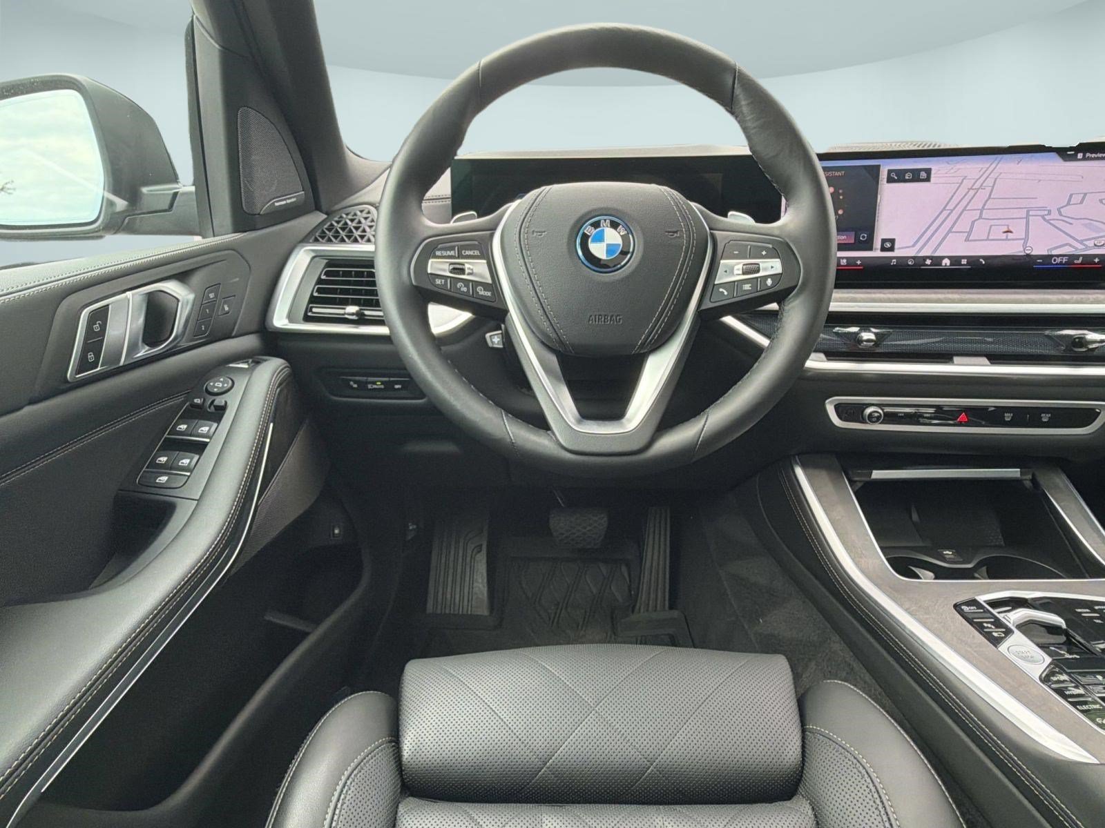 Used 2025 BMW X5 xDrive50e AWD/4WD image 29