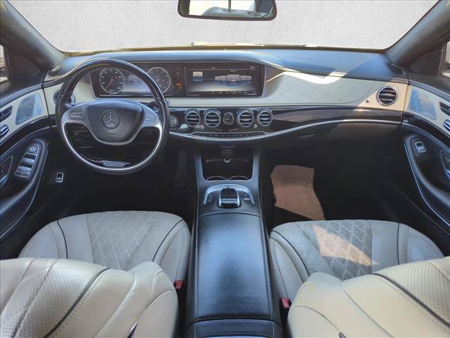 Used 2017 Mercedes-Benz S 550 Sedan image 18