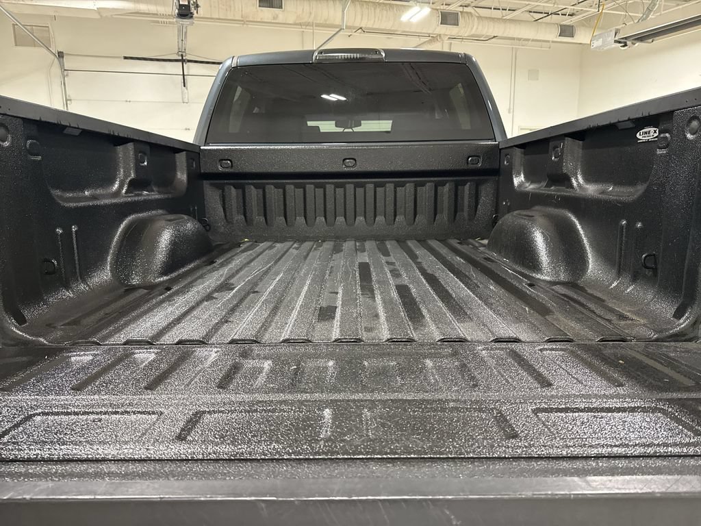 Used 2018 Chevrolet Silverado 1500 LT w/ All Star Edition AWD/4WD image 24