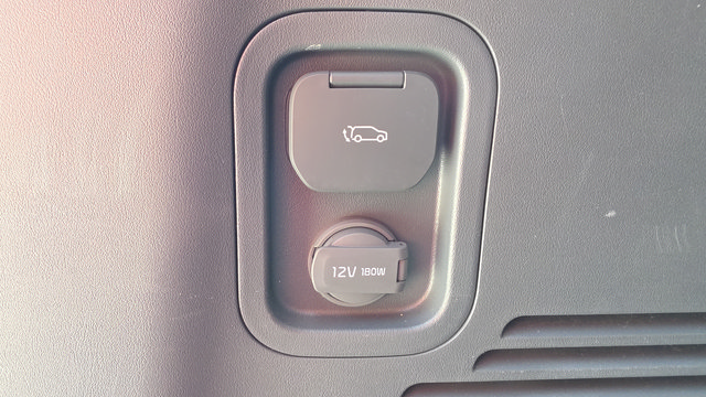 Used 2024 Kia EV9 Land AWD/4WD image 41