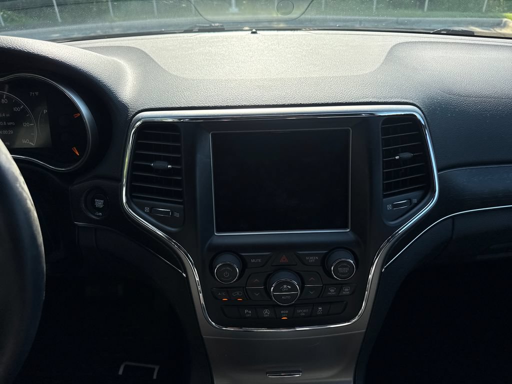 Used 2018 Jeep Grand Cherokee Limited RWD image 18