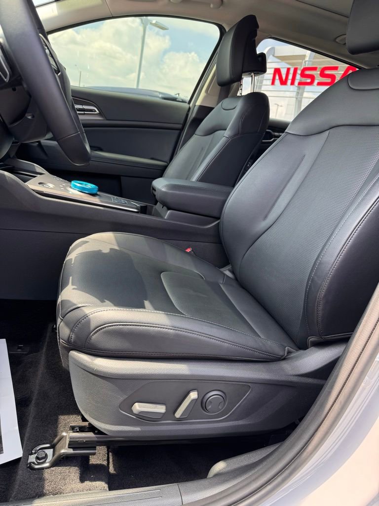 Used 2026 Kia Sportage EX w/ EX Panoramic Sunroof Package image 10